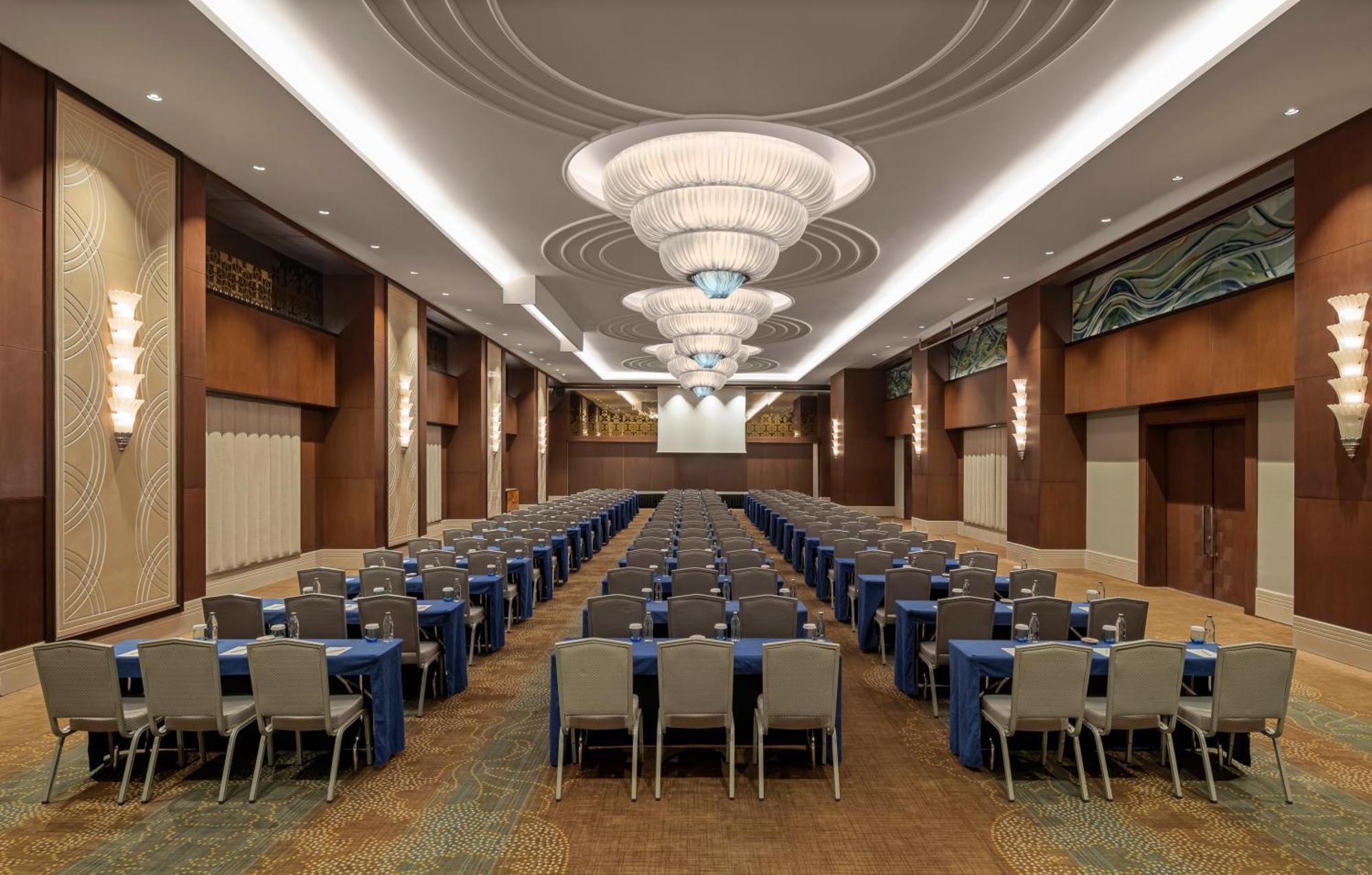 Windsor Hotel & Convention Center Istanbul Ngoại thất bức ảnh The Grand Ballroom