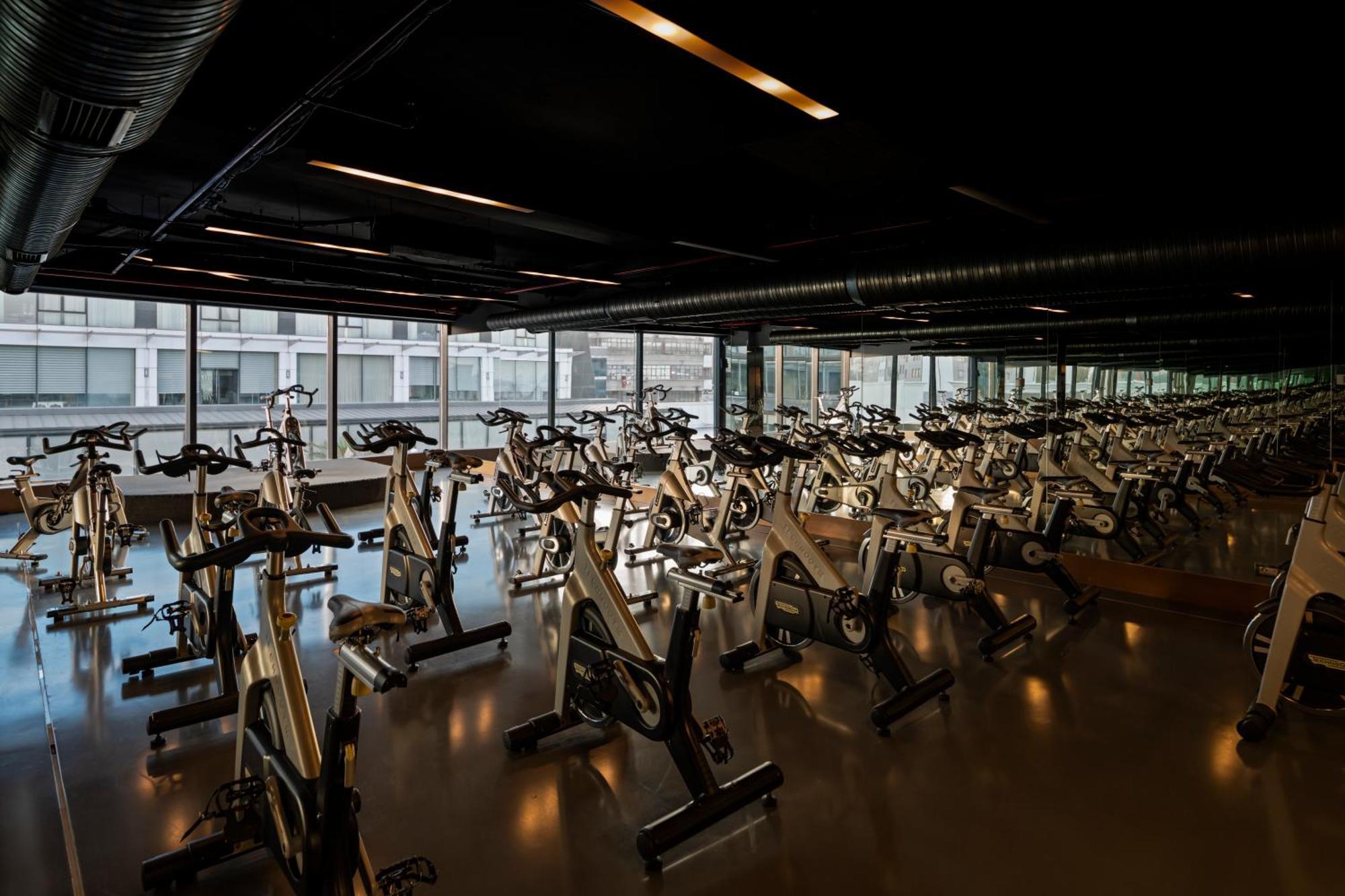 Windsor Hotel & Convention Center Istanbul Ngoại thất bức ảnh The Fitness Center at the University of Michigan