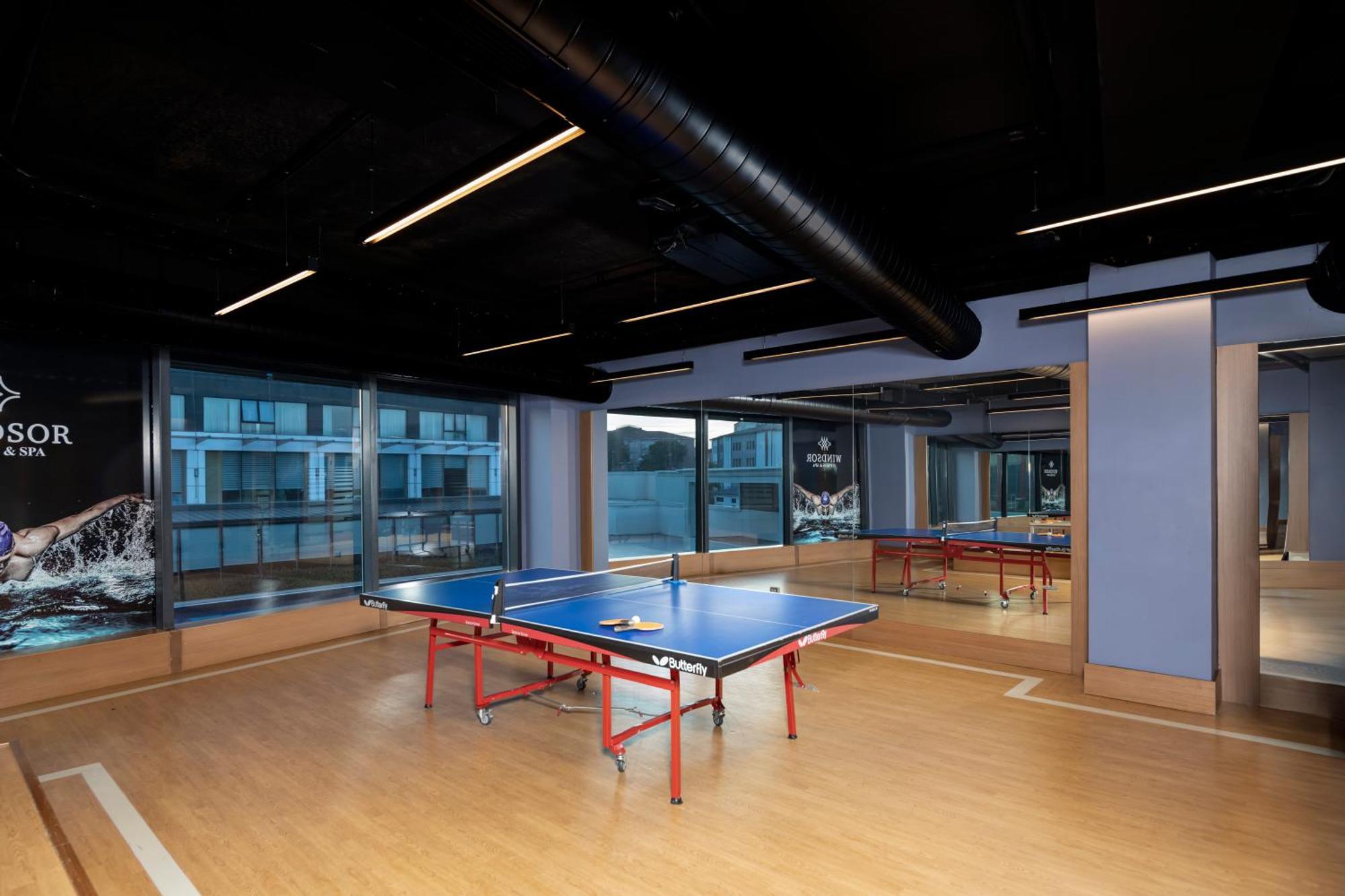 Windsor Hotel & Convention Center Istanbul Ngoại thất bức ảnh Table tennis room