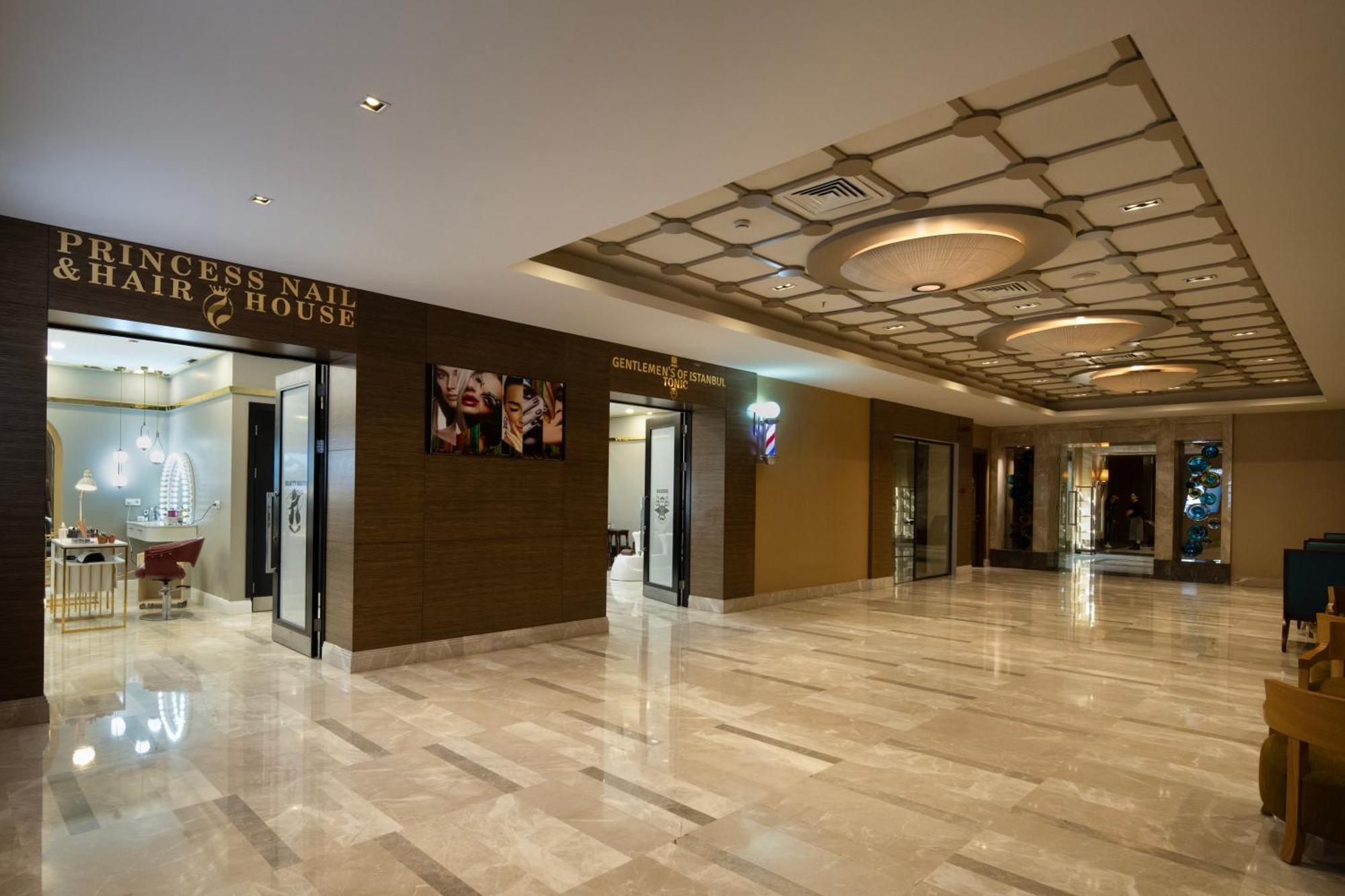 Windsor Hotel & Convention Center Istanbul Ngoại thất bức ảnh The interior of the hotel