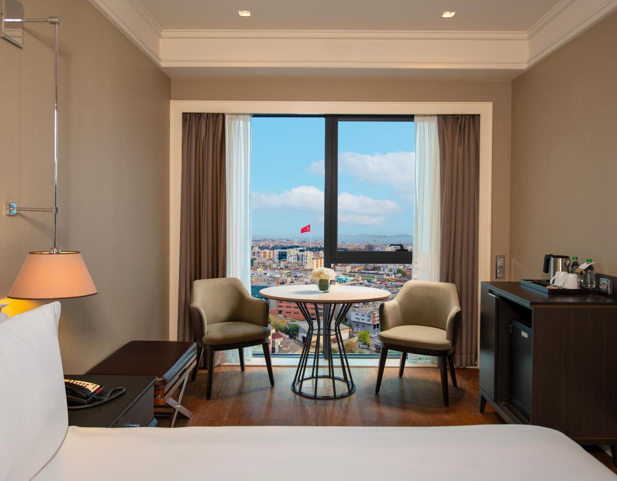 Windsor Hotel & Convention Center Istanbul Ngoại thất bức ảnh Deluxe Room